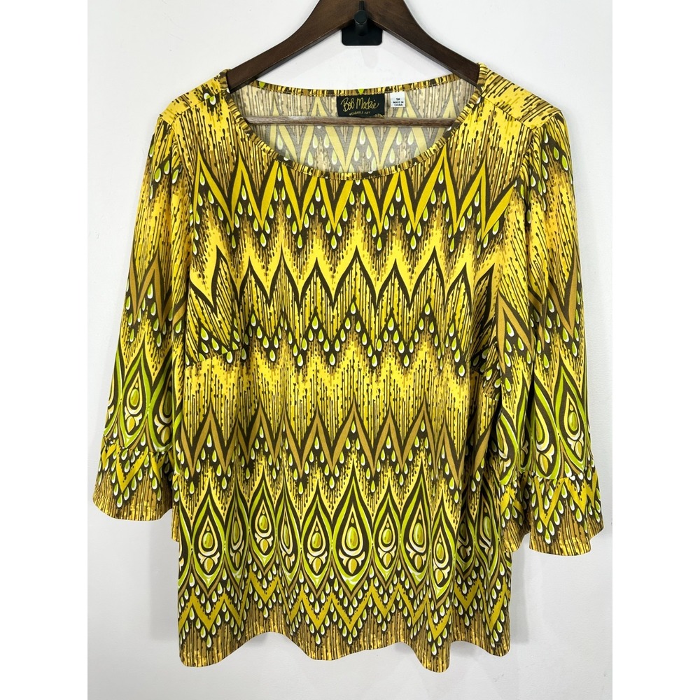 Bob Mackie Wearable Art Top Womens 1X Yellow Cheron Peacock 3/4 Sleeve Statement